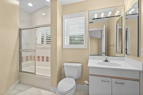 206 N Carmel Court Vero Beach FL 32963