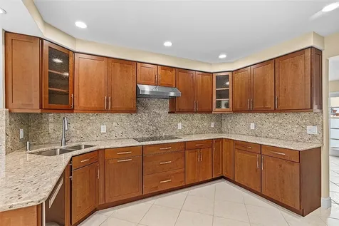 206 N Carmel Court Vero Beach FL 32963