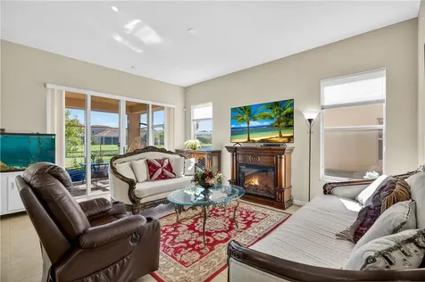 2016 Plainfield Drive SW Vero Beach FL 32968