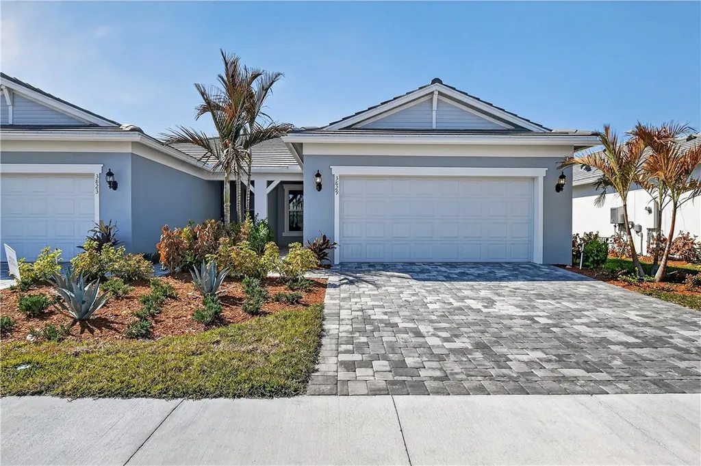 3829 Russell Court Vero Beach FL 32960