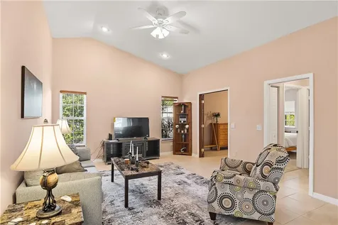 922 Jackson Way Fort Pierce FL 34949