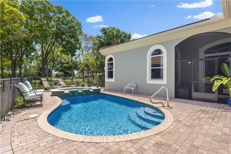 2214 Falls Circle Vero Beach FL 32967