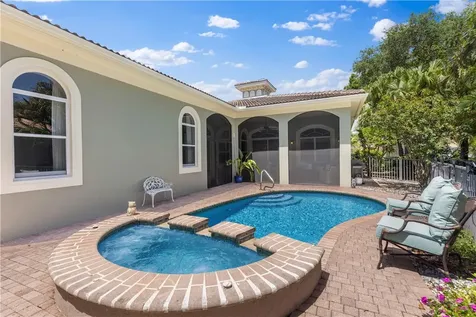 2214 Falls Circle Vero Beach FL 32967