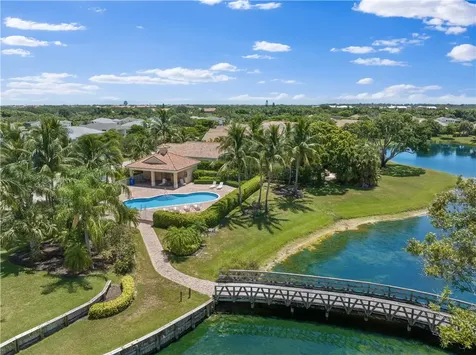 2214 Falls Circle Vero Beach FL 32967