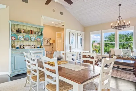 8525 Seacrest Drive Vero Beach FL 32963