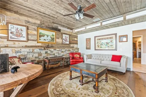 8525 Seacrest Drive Vero Beach FL 32963