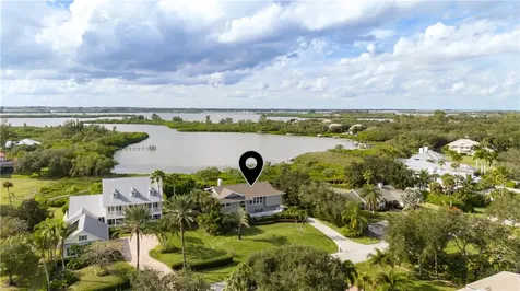 8525 Seacrest Drive Vero Beach FL 32963