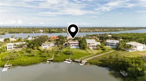 8525 Seacrest Drive Vero Beach FL 32963