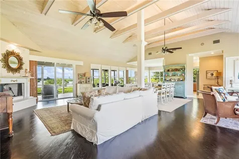 8525 Seacrest Drive Vero Beach FL 32963