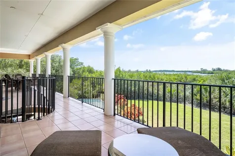 230 Shores Drive Vero Beach FL 32963