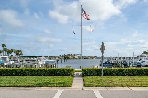 1825 Mooringline Drive Vero Beach FL 32963
