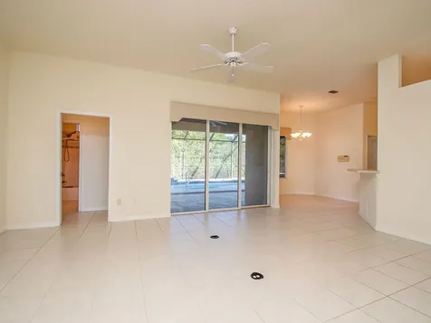 7400 32nd Court Vero Beach FL 32967