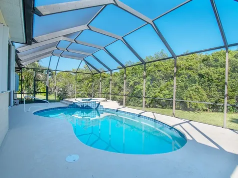 7400 32nd Court Vero Beach FL 32967