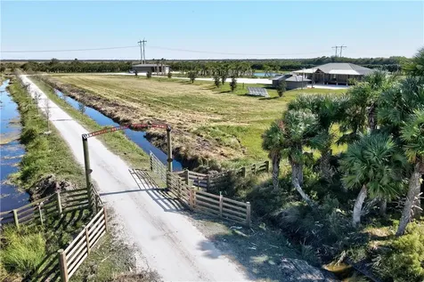 Xxxx Carlton Road Fort Pierce FL 34945