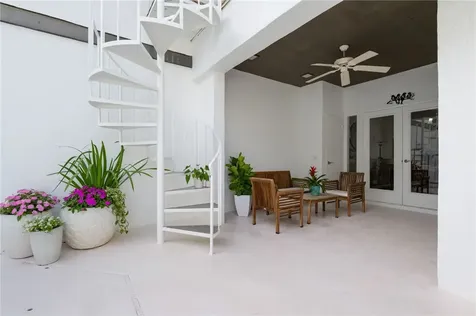 2194 Via Fuentes Vero Beach FL 32963