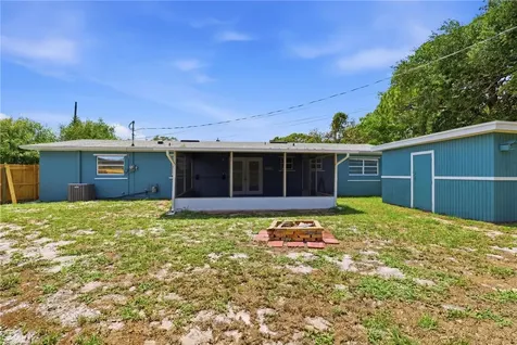 3532 Sunrise Boulevard Fort Pierce FL 32509