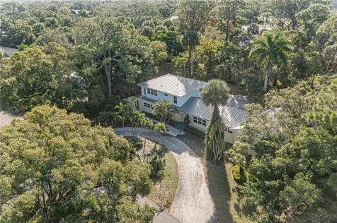 975 25th Street Vero Beach FL 32960
