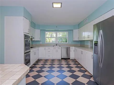975 25th Street Vero Beach FL 32960