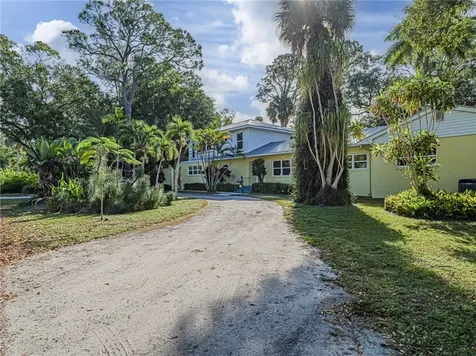975 25th Street Vero Beach FL 32960