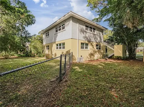 975 25th Street Vero Beach FL 32960