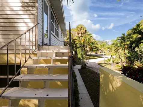 975 25th Street Vero Beach FL 32960