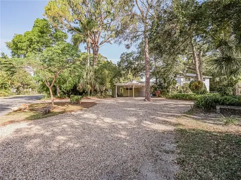 975 25th Street Vero Beach FL 32960
