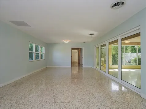 975 25th Street Vero Beach FL 32960