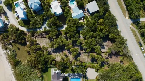 9600, 9610 Highway A1a Vero Beach FL 32963