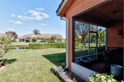 6360 Oxford Circle Vero Beach FL 32966