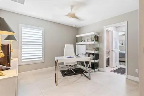 6 52nd Square Vero Beach FL 32968