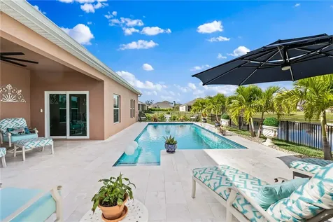 6 52nd Square Vero Beach FL 32968