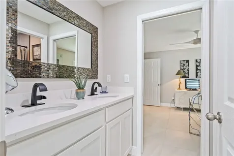 6 52nd Square Vero Beach FL 32968