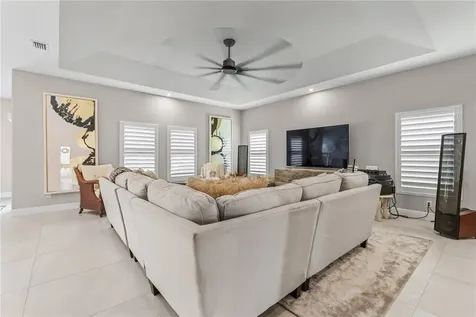 6 52nd Square Vero Beach FL 32968