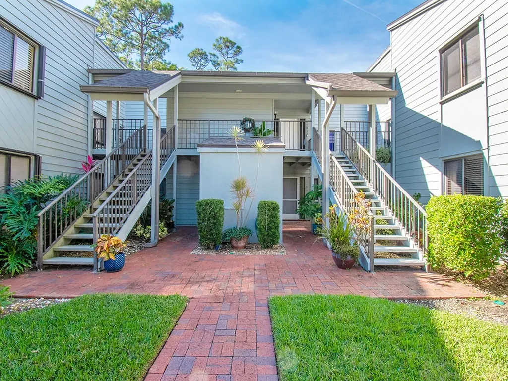 2150 Pine Creek Boulevard Vero Beach FL 32966