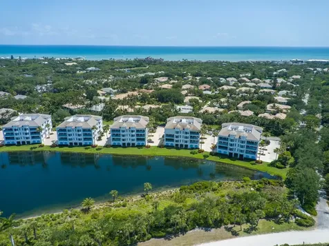 9013 Somerset Bay Lane Vero Beach FL 32963