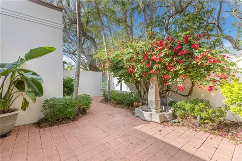 8427 Sabal Palm Court Vero Beach FL 32963