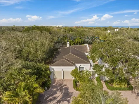 8427 Sabal Palm Court Vero Beach FL 32963