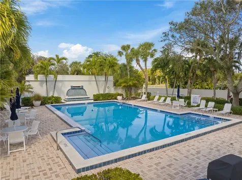 8427 Sabal Palm Court Vero Beach FL 32963