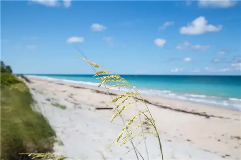 8427 Sabal Palm Court Vero Beach FL 32963