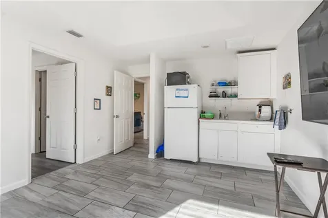 5760 1st Road Vero Beach FL 32968
