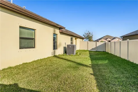5760 1st Road Vero Beach FL 32968