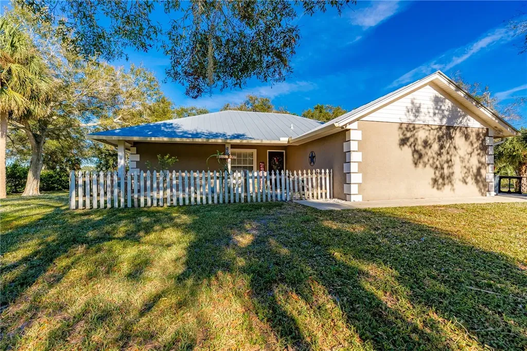 6413 Peterson Road Fort Pierce FL 34947