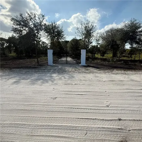 7805 21st Street SW Vero Beach FL 32968