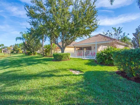 5250 Eleuthra Circle Vero Beach FL 32967