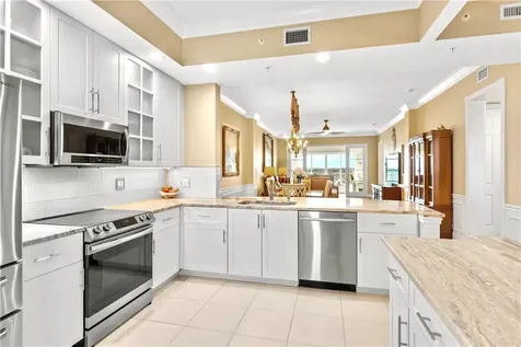 33 Harbour Isle Drive W Fort Pierce FL 34949