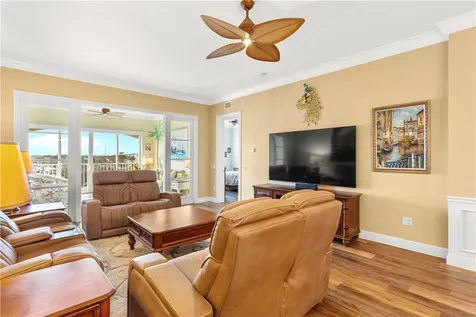 33 Harbour Isle Drive W Fort Pierce FL 34949