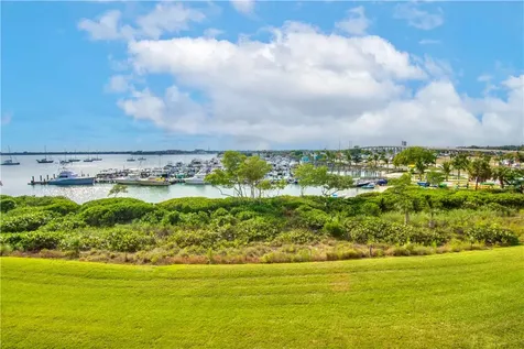 33 Harbour Isle Drive W Fort Pierce FL 34949
