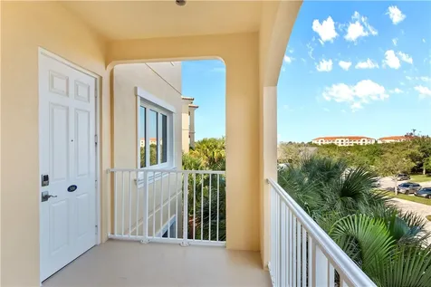33 Harbour Isle Drive W Fort Pierce FL 34949