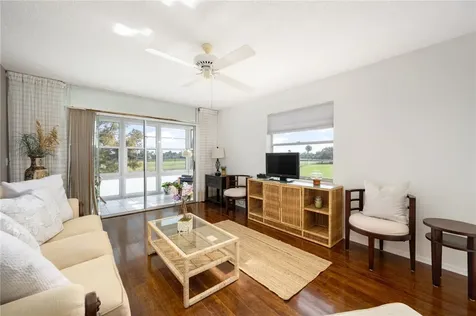 40 Vista Gardens Trail Vero Beach FL 32962
