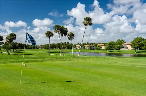 40 Vista Gardens Trail Vero Beach FL 32962